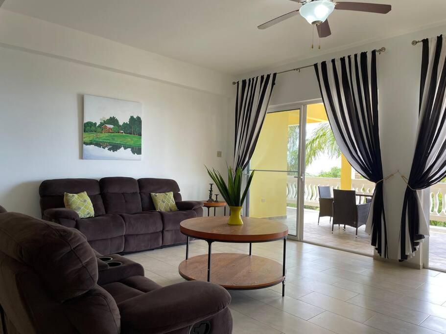 Spring Garden Mobay Resort Luxurious Apartments Montego Bay Exterior foto