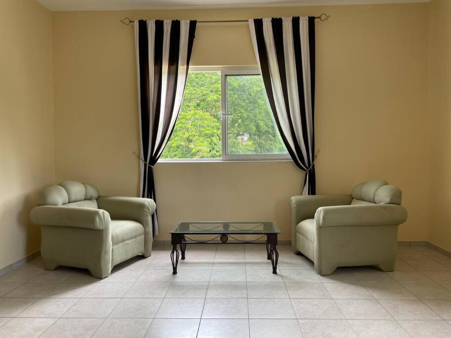 Spring Garden Mobay Resort Luxurious Apartments Montego Bay Exterior foto
