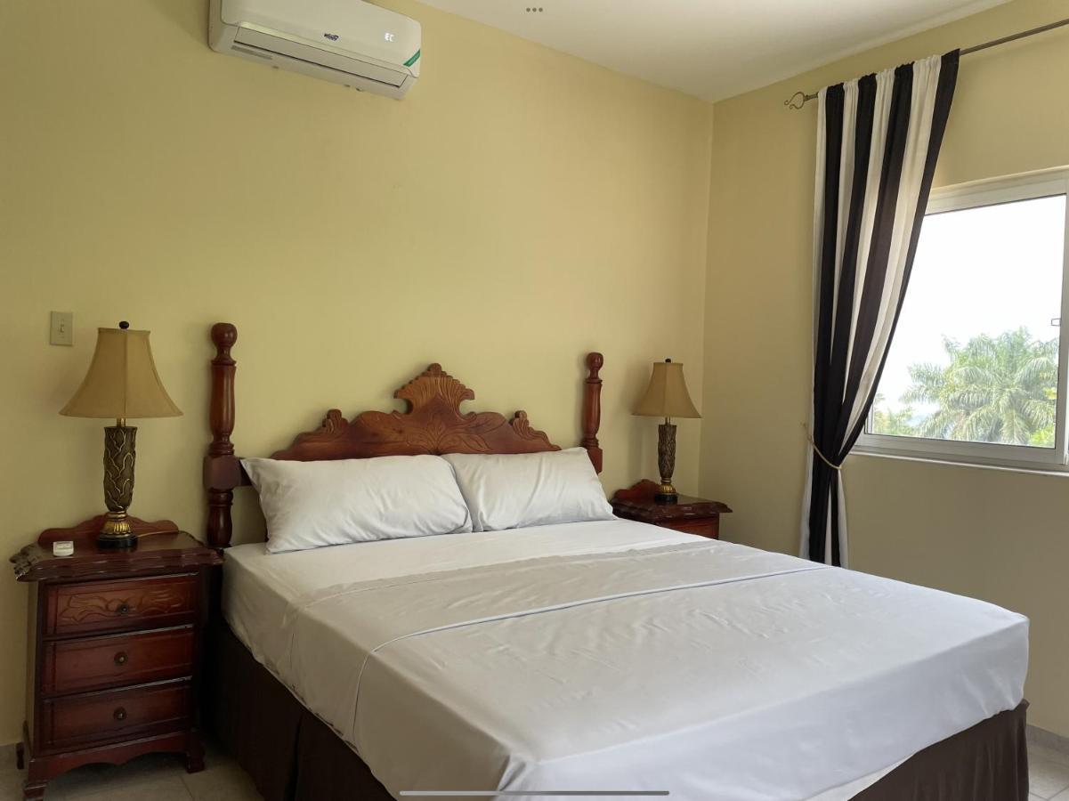Spring Garden Mobay Resort Luxurious Apartments Montego Bay Exterior foto